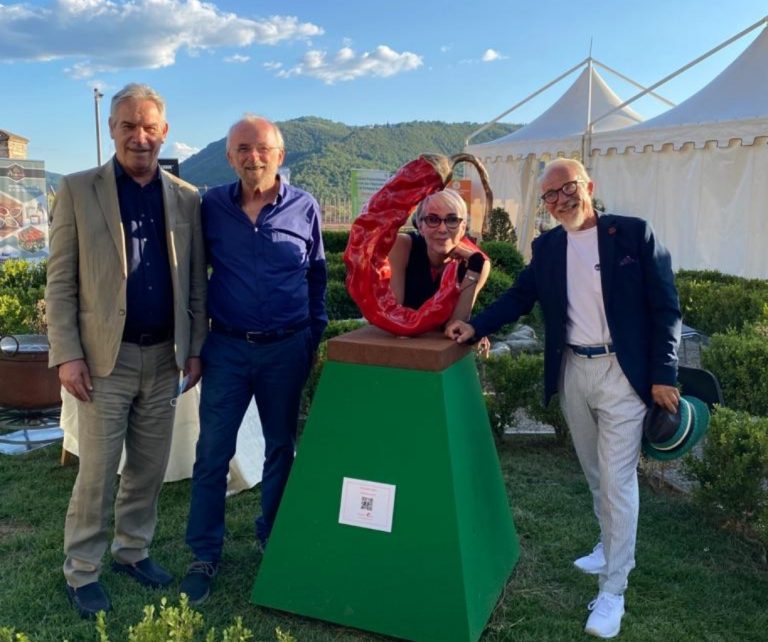 Fiera Peperoncino 2021, il 2 settembre al Chiostro di Sant’Agostino il convegno: “Ruolo socio-economico e nuove tendenze dell’Arte Contemporanea”