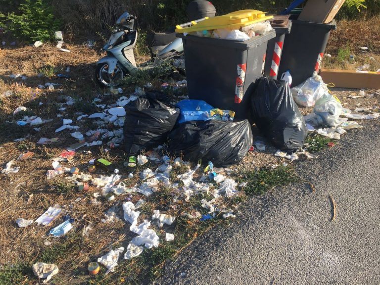 Interrogazione del consigliere Sebastiani sul parcheggio antistante il cimitero e via Camporeatino