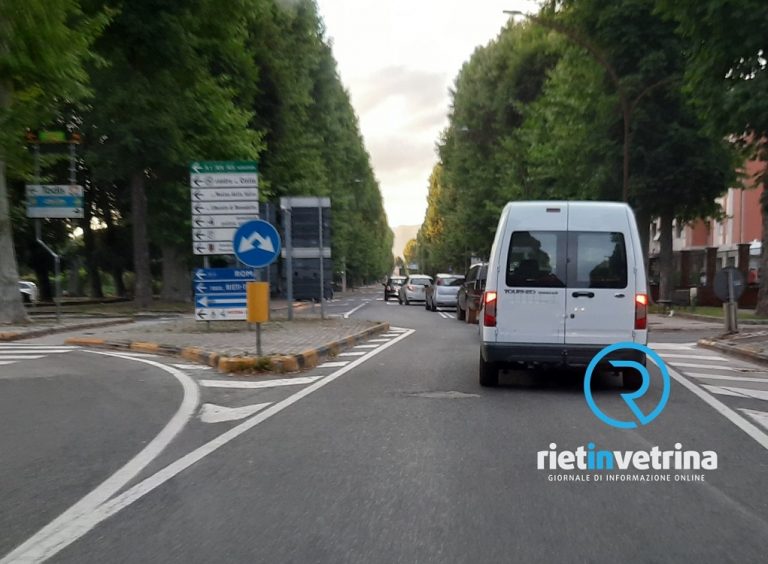 L’Associazione “Salviamo Viale Maraini” denuncia il silenzio del Comune e lancia una petizione per il riconoscimento di viale storico