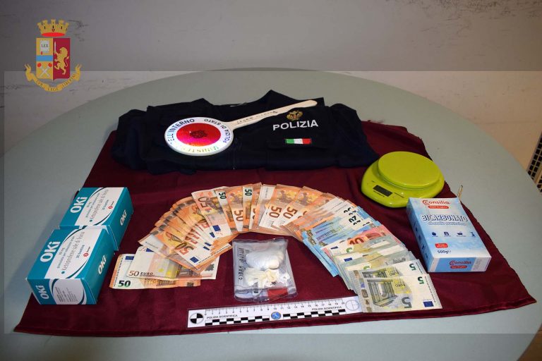 Spacciatori arrestati dalla Polizia nei giorni scorsi. Uno di loro condotto in carcere