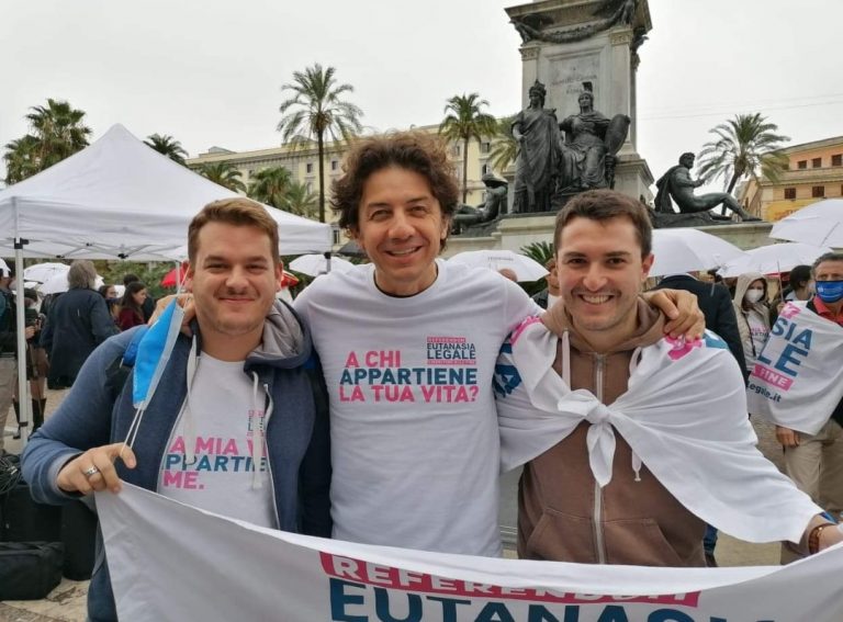 Eutanasia Legale, depositate oltre un milione di firme