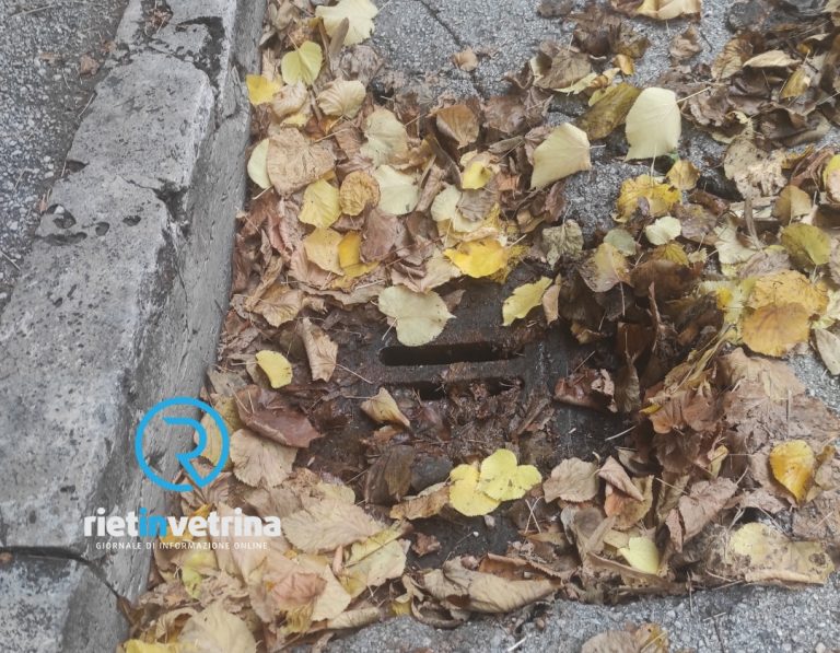 SEI TU IL REPORTER – In zona Porta Romana una profonda buca crea pericolo e marciapiedi andrebbero rifatti