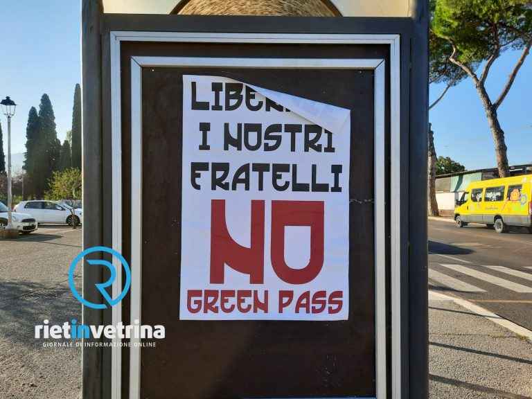 A Rieti spuntano manifesti per il “NO Green Pass”