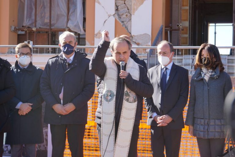 Casa Futuro, vescovo Pompili: “Una spinta alla rinascita delle zone terremotate”