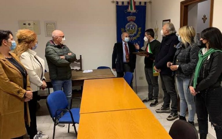 Greccio ringrazia il dottor La Grotteria nel giorno del suo pensionamento