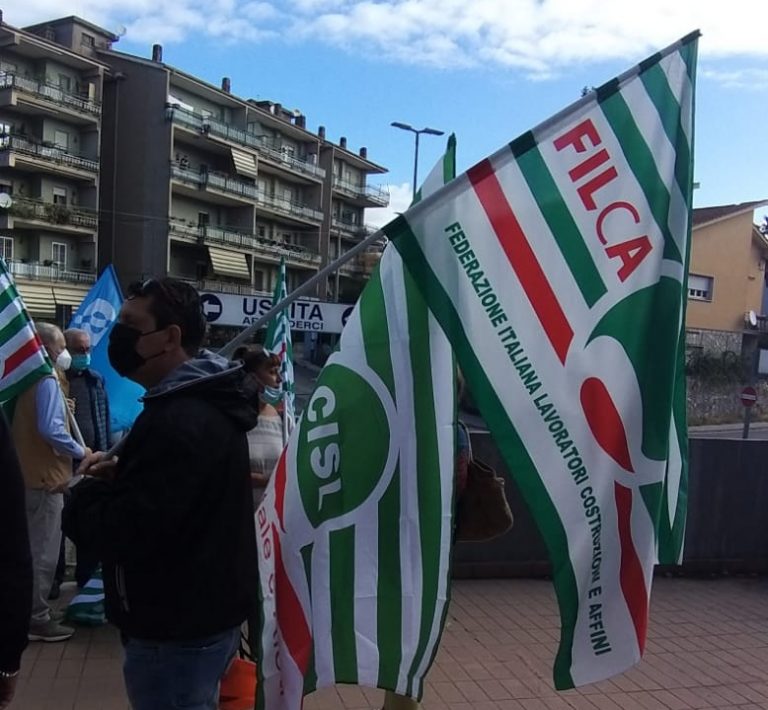 Tre presidi CGIL, CISL e UIL oggi 4 ottobre a Rieti: “Basta morti sul lavoro!” – LE FOTO