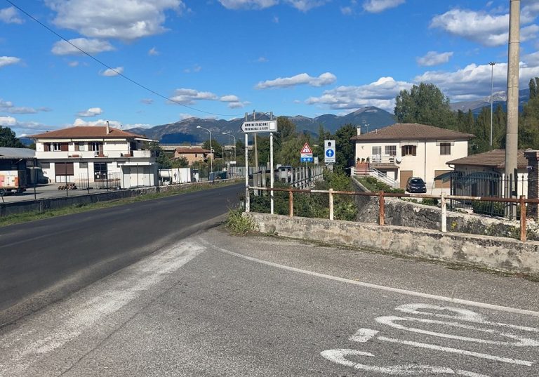 Dopo segnalazione risolto il problema all’incrocio di via Pistignano