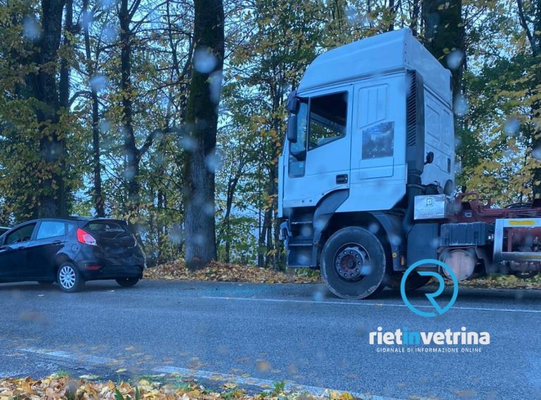 Incidente altezza bivio Cottorella. Tre le auto coinvolte
