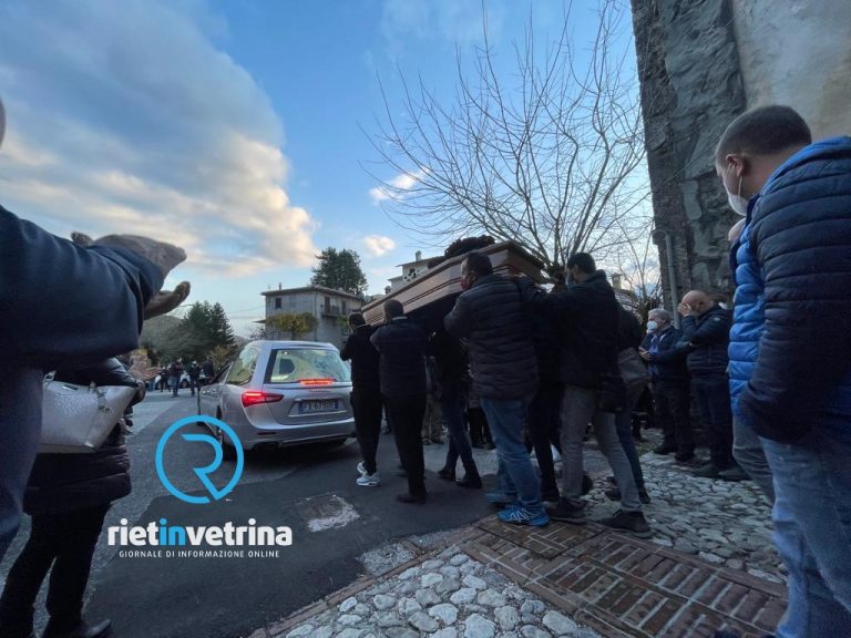 Lacrime ed applausi per Andrea Salini nel giorno dell’addio