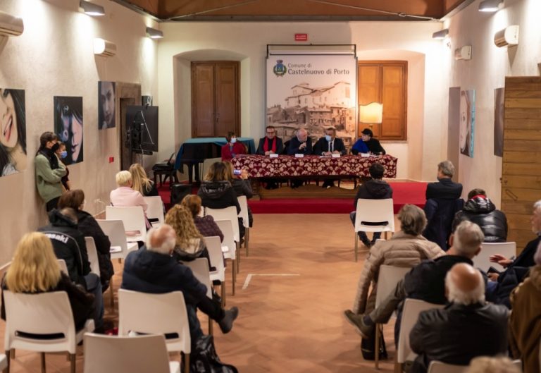 Gianni Turina espone a Castelnuovo di Porto con “Percorso Immagini Donna”