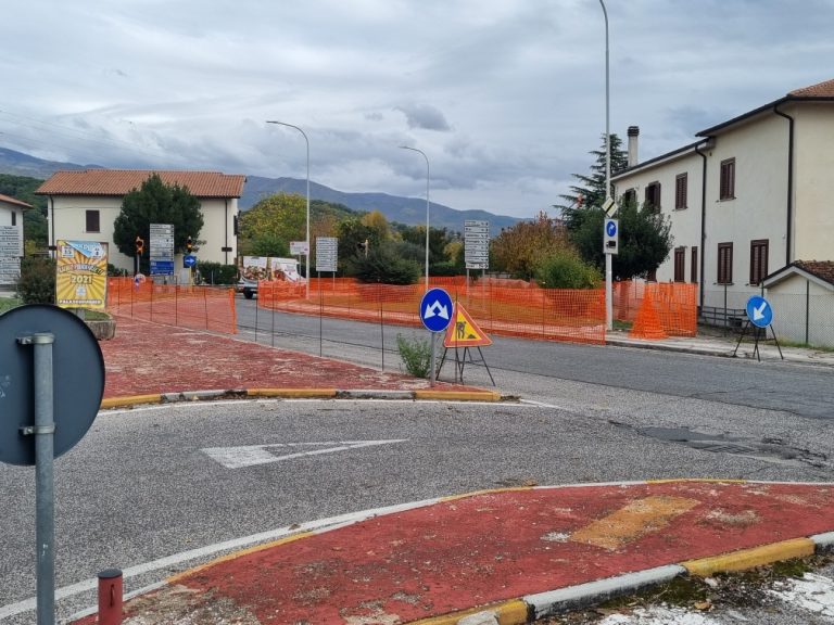 In funzione la nuova rotatoria di viale de Juliis