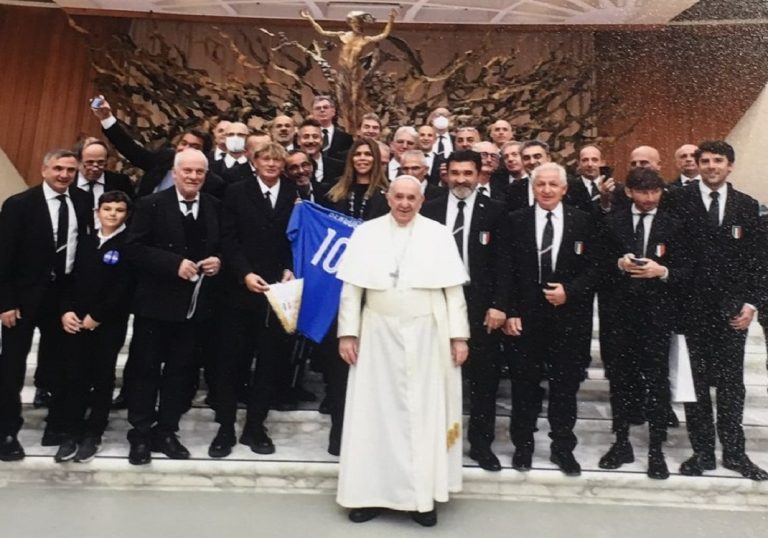 I reatini Andrea Mancinetti e Renato Ciaramelletti (Nazionale Old Italia) incontrano Papa Francesco
