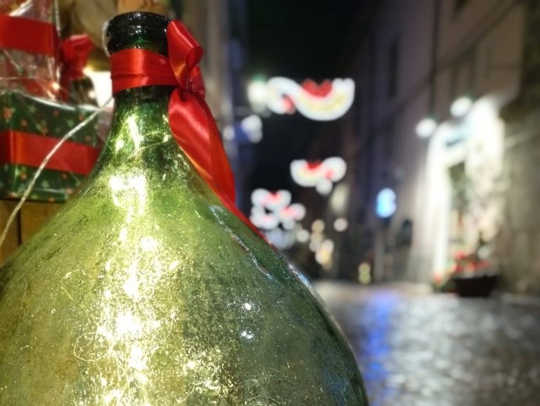 Antrodoco, Corso Roma diventa Calendario dell’Avvento L’8 dicembre negozi aperti tutto il giorno
