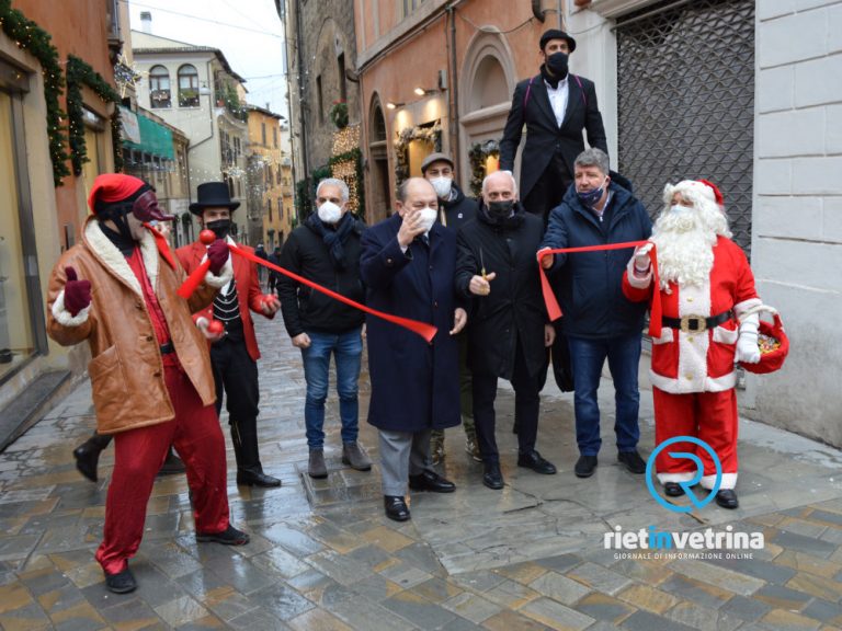 Rieti, inaugurati i Temporary Shop natalizi 2021 – LE FOTO