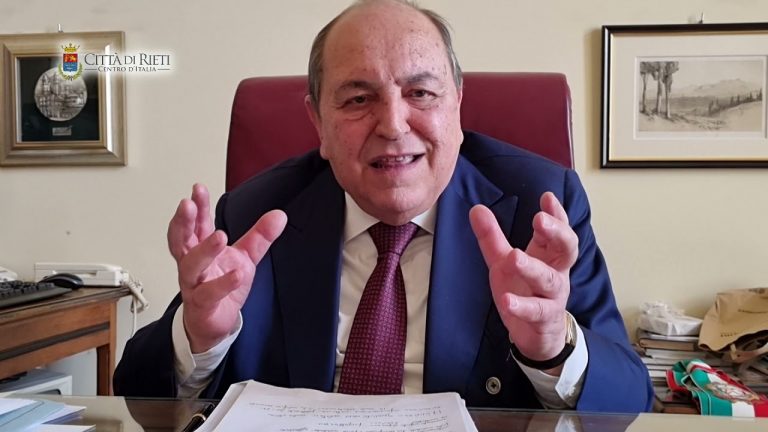 VIDEO – Messaggio di auguri del sindaco Antonio Cicchetti