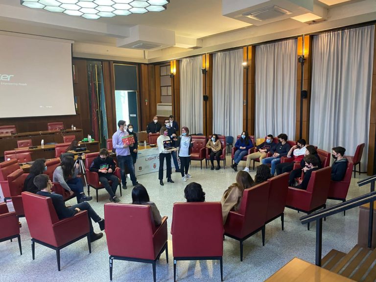 In Provincia tenuto l’incontro “Light on  Righs” per conoscere i diritti fondamentali dell’uomo