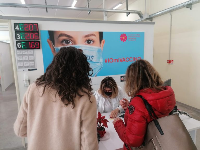 Il 2 febbraio Open Day vaccinale antiCovid-19 dedicato alle donne in gravidanza e in allattamento