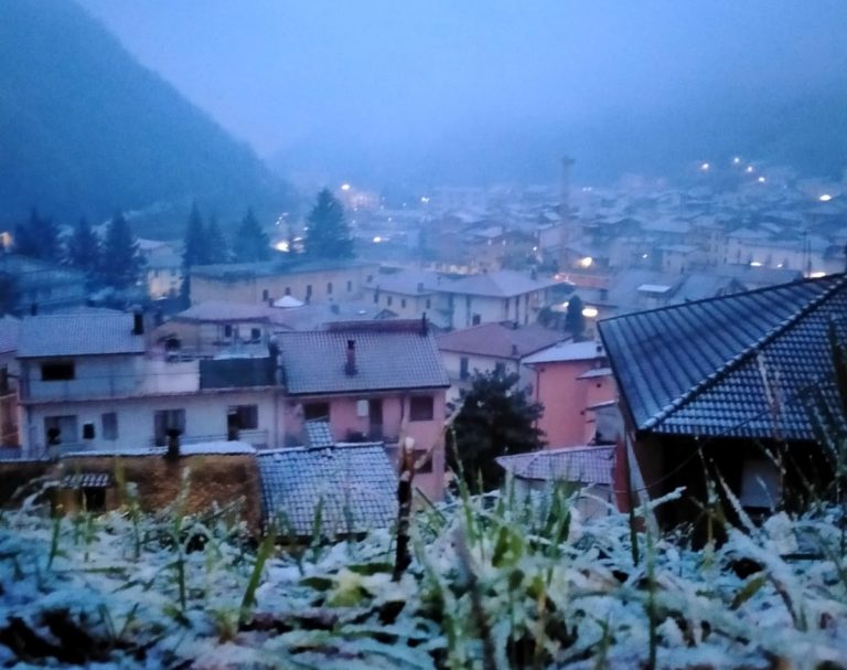 Nevica anche ad Antrodoco. Una cartolina 2.0 dal Comune reatino