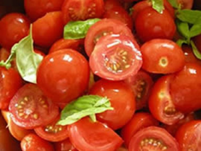 Col 30% in più di costi per l’energia addio a pasta, olio e pomodori. Coldiretti: “A rischio intera filiera agroalimentare”