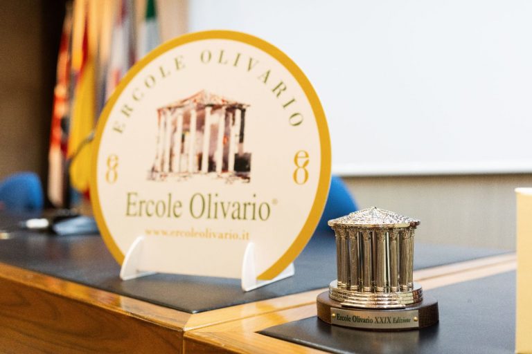 Premio Nazionale Ercole Olivario 30° edizione. Aperte le iscrizioni per i produttori di Olio Extravergine di Oliva del Lazio