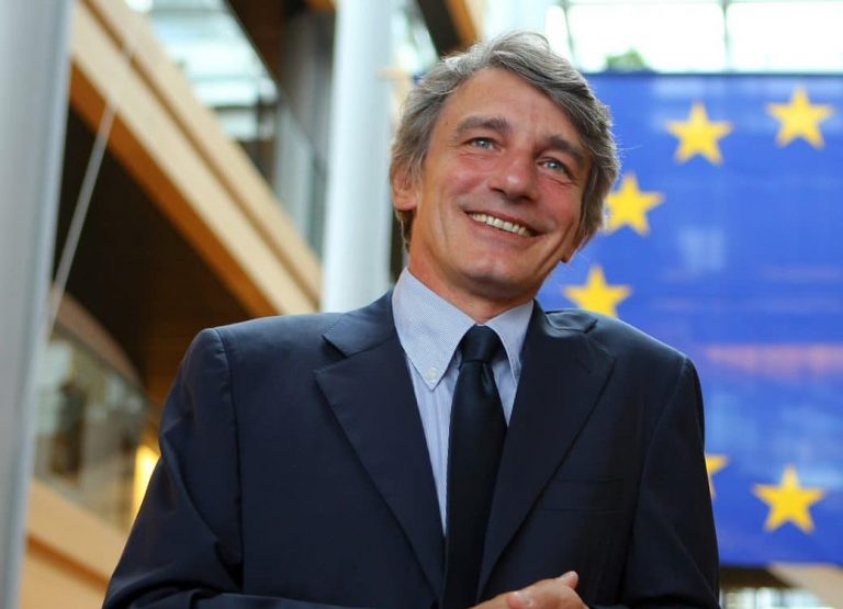 Morte Sassoli, Zingaretti: “Ciao David non dimenticheremo il tuo impegno e il tuo sorriso”