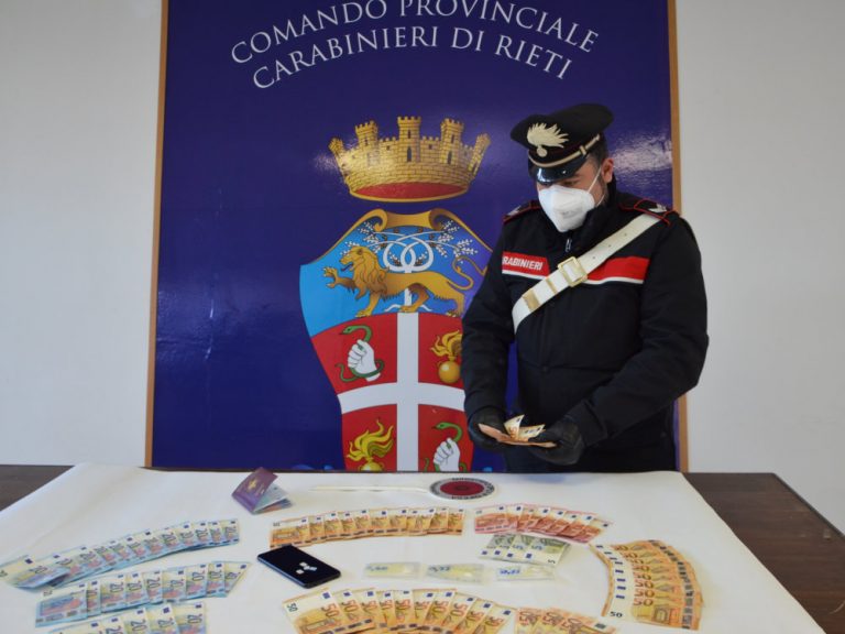 Carabinieri di Rieti denunciano straniero per spaccio di droga in centro storico