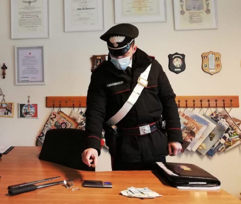 Carabinieri di Passo Corese arrestano extracomunitario per detenzione di droga ai fini dello spaccio