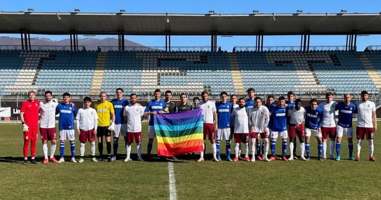 Il Rieti Calcio crolla 0-4 sotto i colpi della Sangiovannese. Prima del match squadre unite per dire NO alla guerra