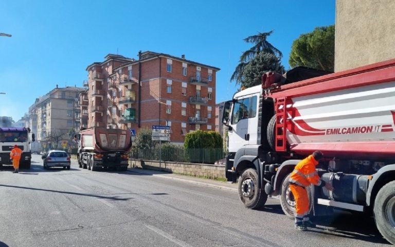 Nuovo asfalto in Città, iniziato l’intervento a Molino della Salce
