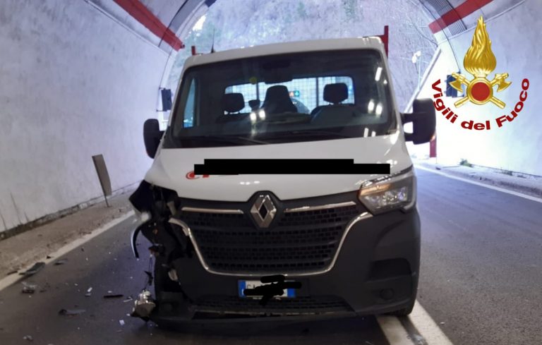Incidente in galleria sulla Salaria per Ascoli