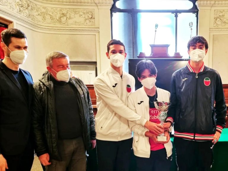 Cicchetti e Donati premiano i ragazzi della Studentesca Milardi