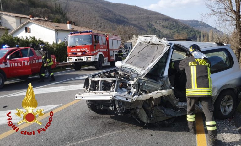 Grave incidente tra due SUV sulla Salaria per Roma