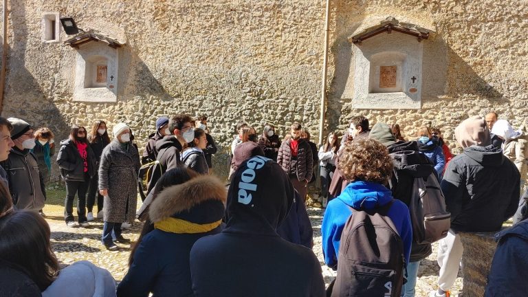 Gli studenti del Rosatelli di Rieti apprendisti ciceroni nelle Giornate di Primavera FAI