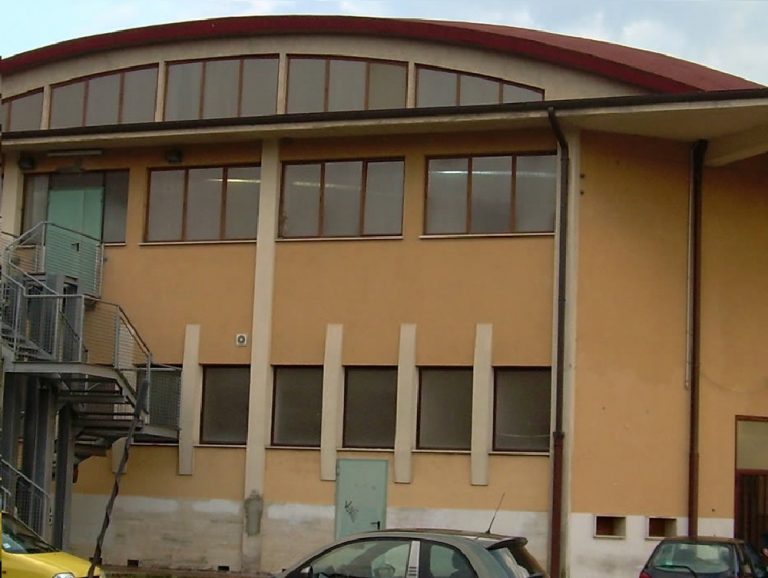NOME Officina Politica pone la attenzione sul PalaCordoni: “Investimento o soldi al macero?”