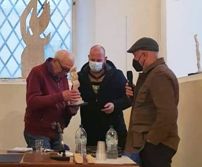 Lo scultore Felice Rufini ed il professor Vasco Ursino a Palazzo Maoli di Cittaducale
