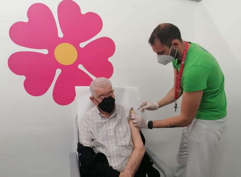 Covid: Francesco, 81 anni, è tra i primi vaccinati quarta dose nel Reatino