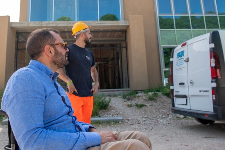 Calisse visita il cantiere del nuovo polo dell’Alberghiero. “Inaugurazione entro fine anno”