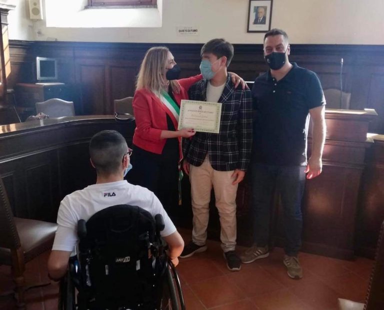 Il Comune di Fara in Sabina premia cinque studenti meritevoli