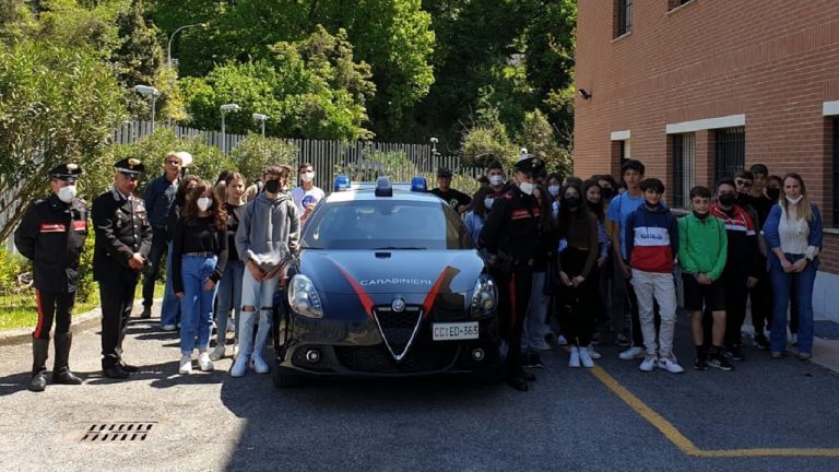 “Un giorno da Carabiniere”, gli studenti di Poggio Mirteto in visita al locale Comando Compagnia