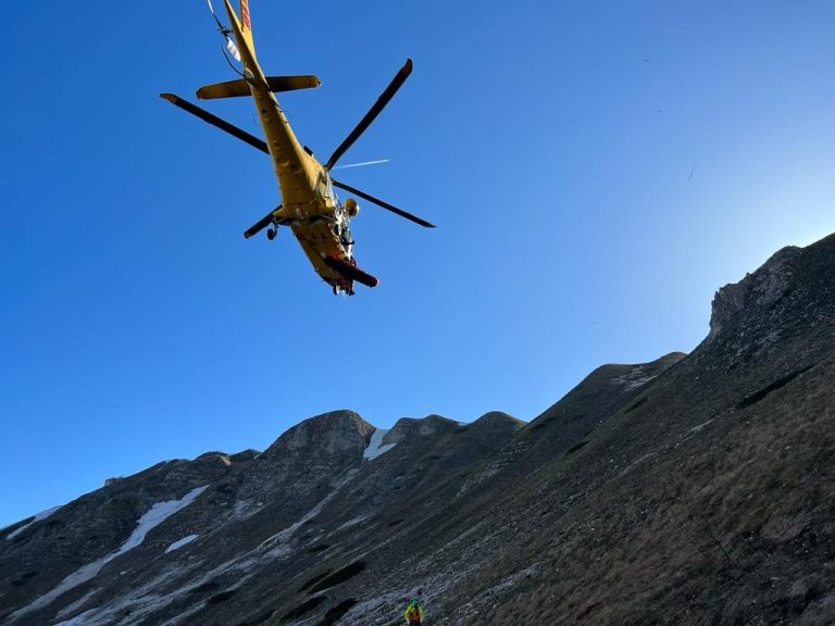 Uomo cade dal Passo del Cavallo, sotto la vetta del Terminillo, e rotola per cento metri