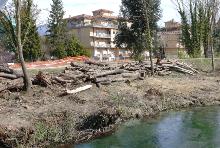 WWF: “Scempio dei fiumi Reatini. Taglio a raso, distruzione della vegetazione ripariale. Fatta segnalazione al Ministero e ai Carabinieri del Lazio”