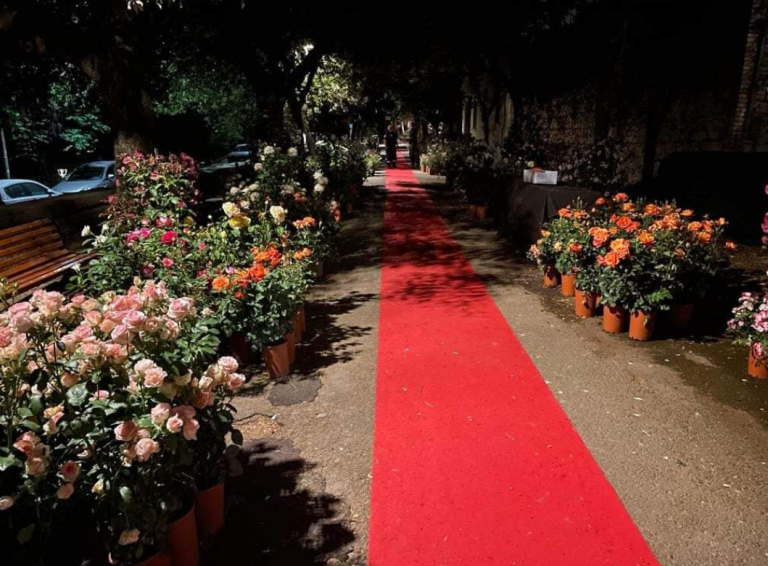 “Passeggiando tra le rose”, a Fara in Sabina fino al 5 giugno