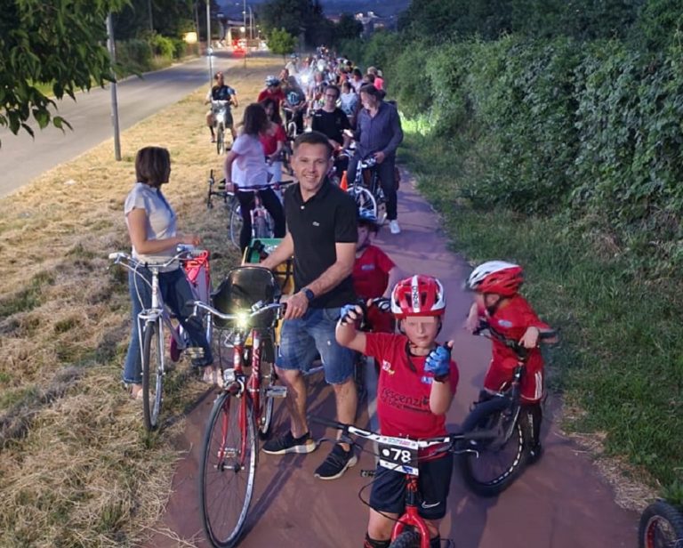 In tanti all’evento “In bici sotto le stelle”