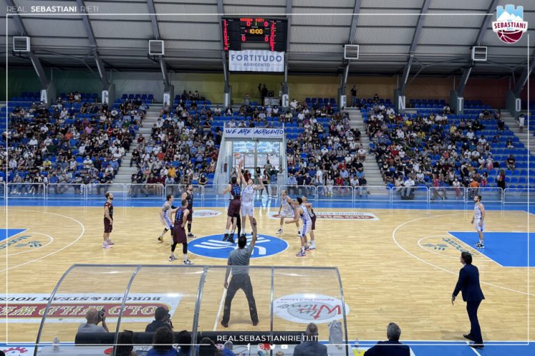 Finale playoff, la Real Sebastiani perde Gara 1 contro Agrigento