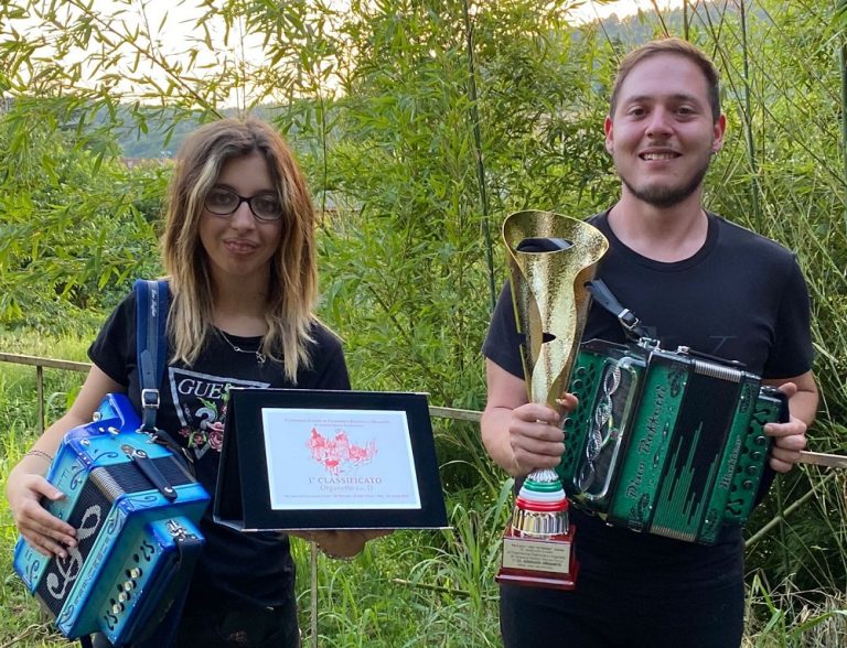 I reatini Matteo De Angelis e Francesca Grifoni vincono il Campionato Europeo di Organetto