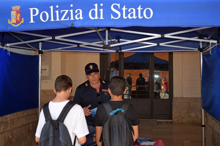 Giornata internazionale bambini scomparsi, la Polizia incontra i giovani