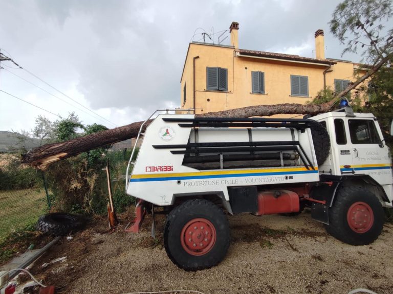 Maltempo Fara in Sabina, chiuse tre strade per ripristino livello sicurezza