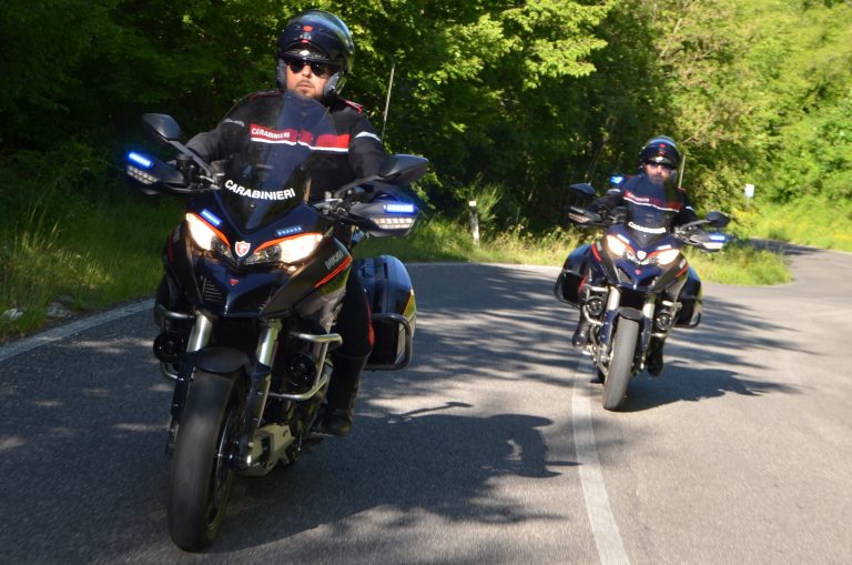 Controlli dei Carabinieri: 115 persone identificate ed elevate 11 multe