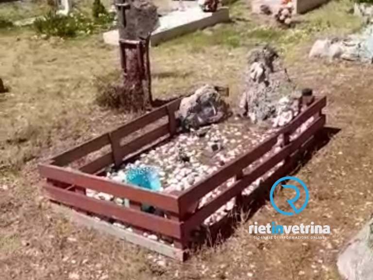 SEI TU IL REPORTER – “Al cimitero di Santa Rufina hanno rubato vaso e fiori di mio figlio”