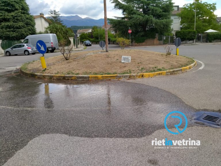 SEI TU IL REPORTER – “In via Giotto c’è una perdita di acqua”